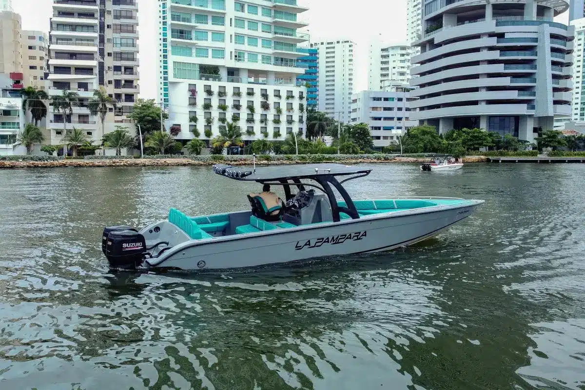 Lancha La Pampara - Image 4