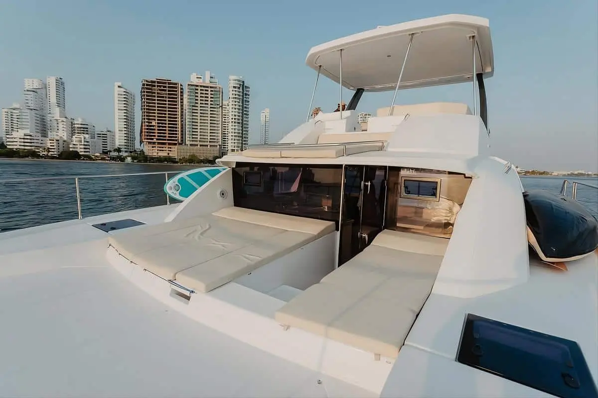 Catamarán Eclipse V - Image 4